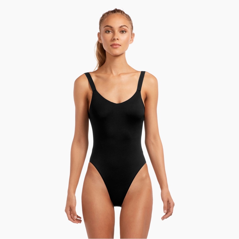 Vitamin A Black EcoLux™ Leah One Piece Swimsuit size Small